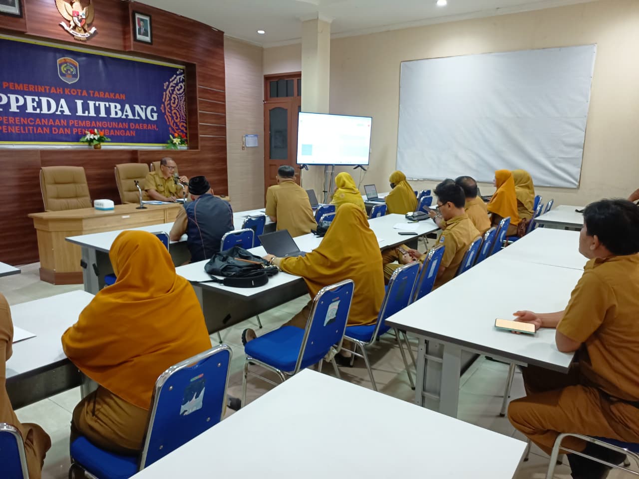 Pembahasan Kinerja Kecamatan